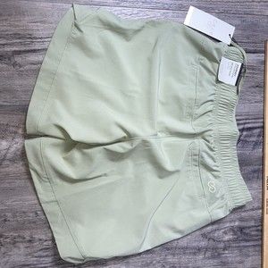 NWT CALIA Journey Green 8" Inseam Shorts Mid-Rise Relaxed Fit Womens Sz XS